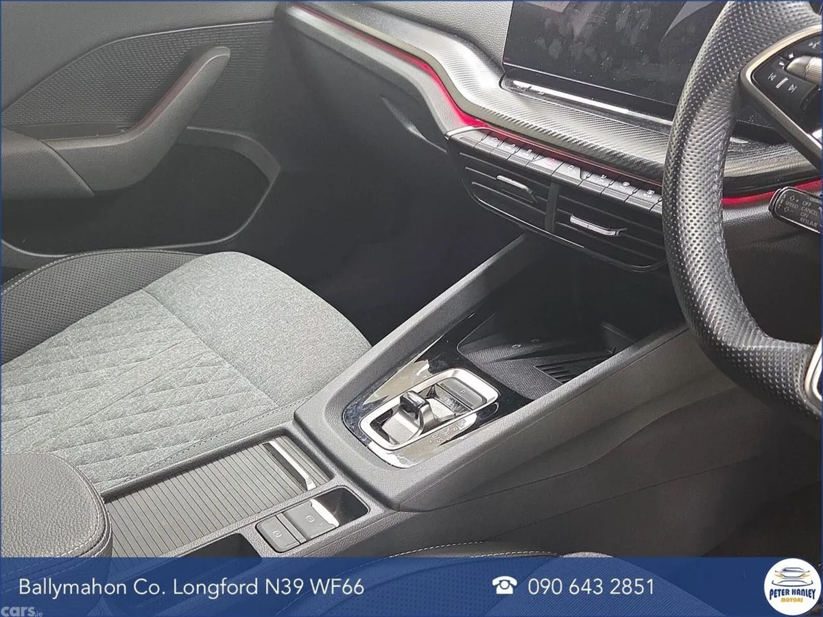 Skoda Octavia Saloon, Diesel, 2025, White