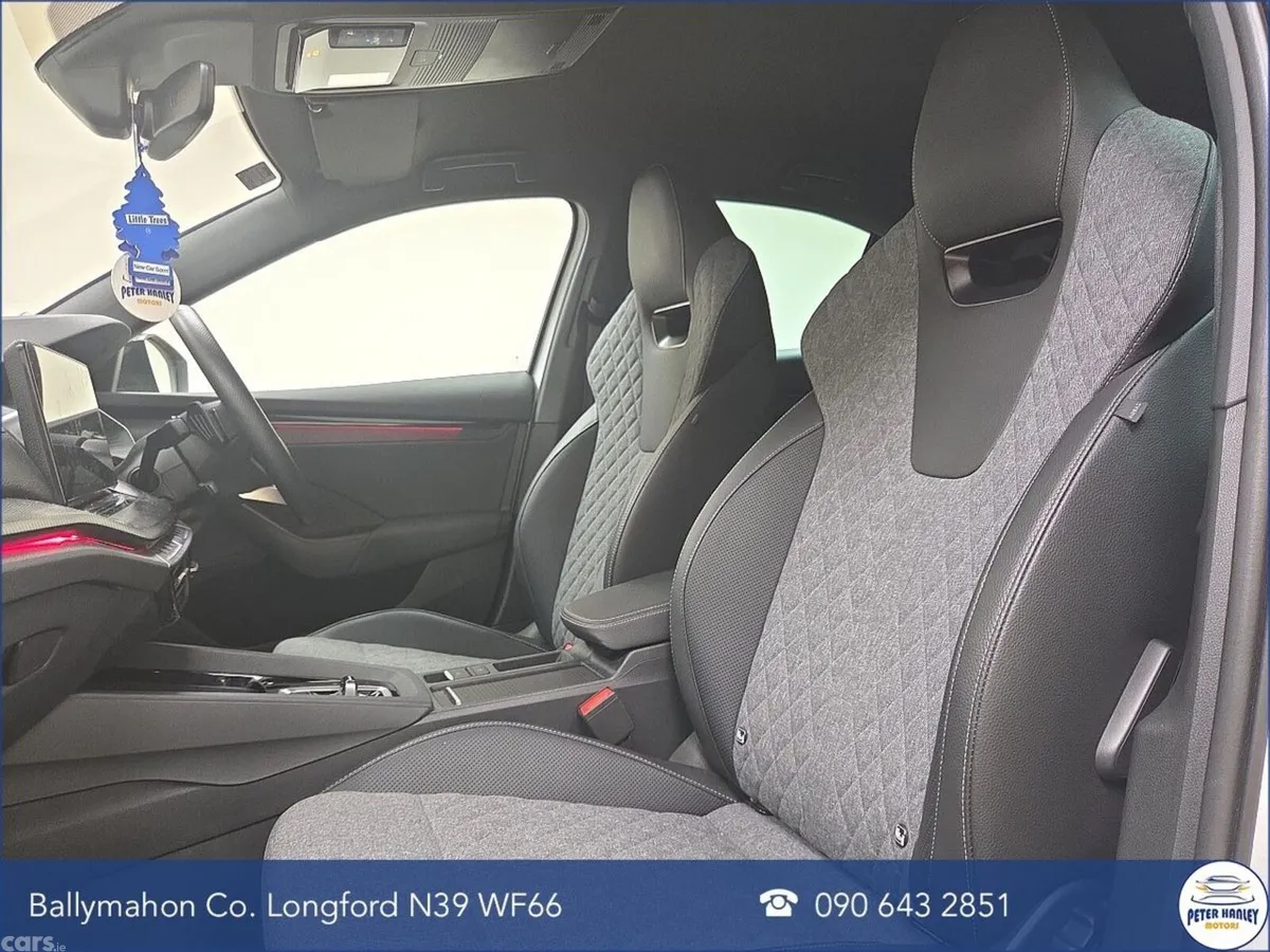 Skoda Octavia Saloon, Diesel, 2025, White