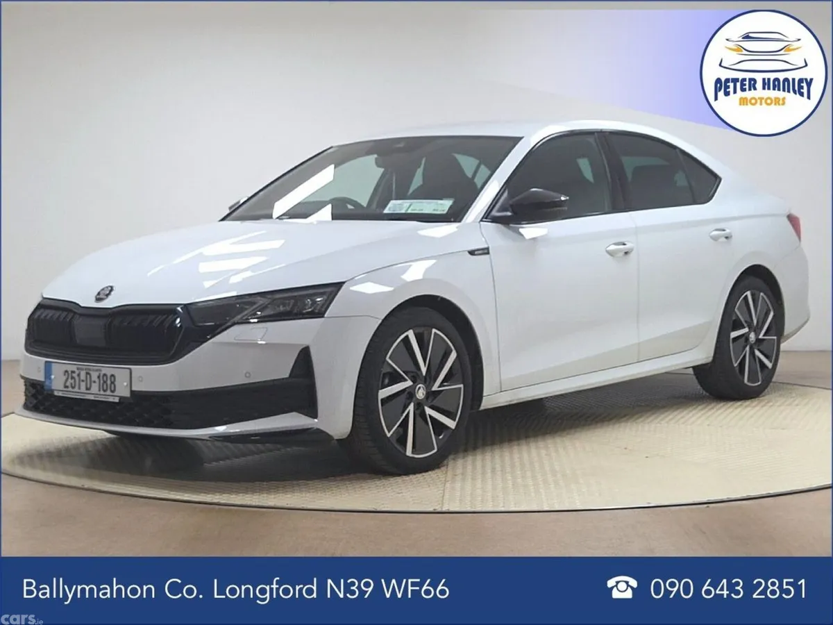 Skoda Octavia Saloon, Diesel, 2025, White