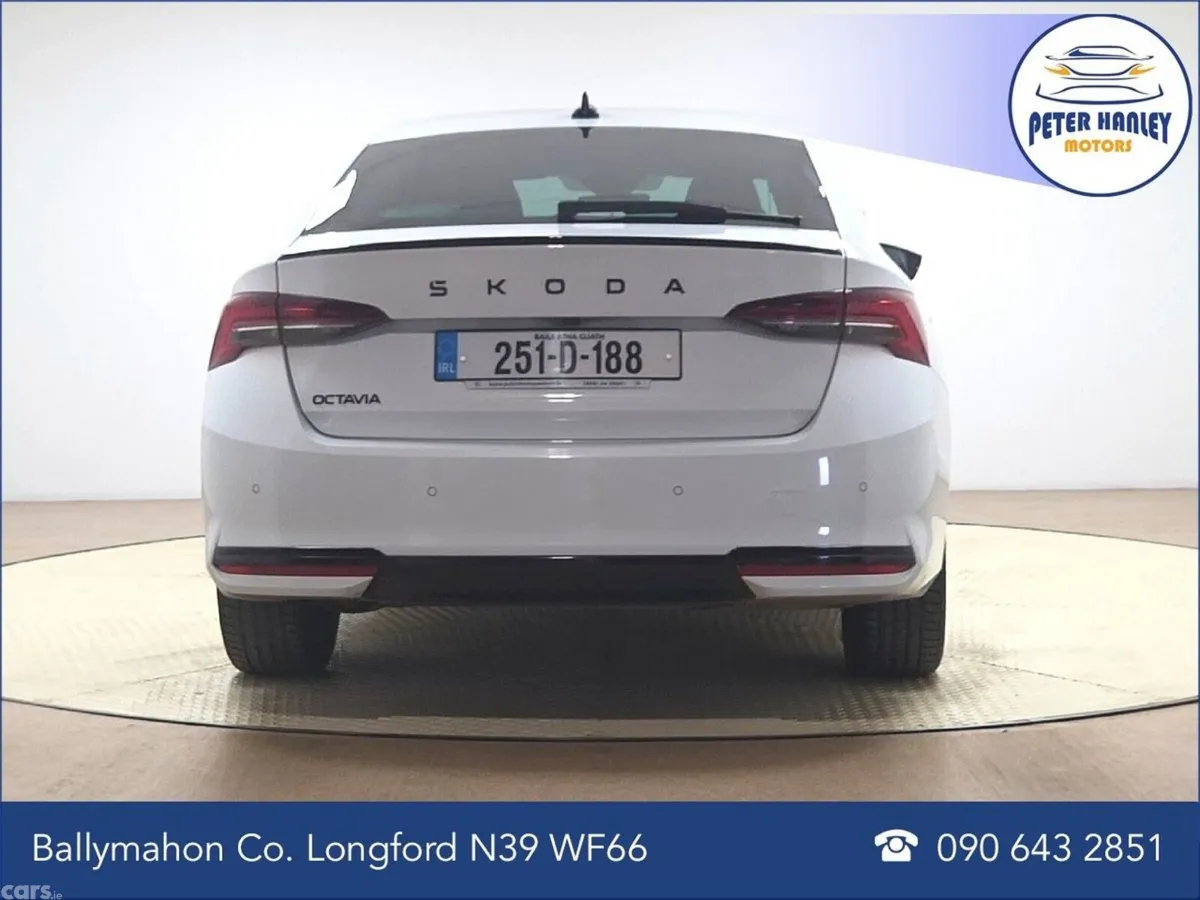 Skoda Octavia Saloon, Diesel, 2025, White