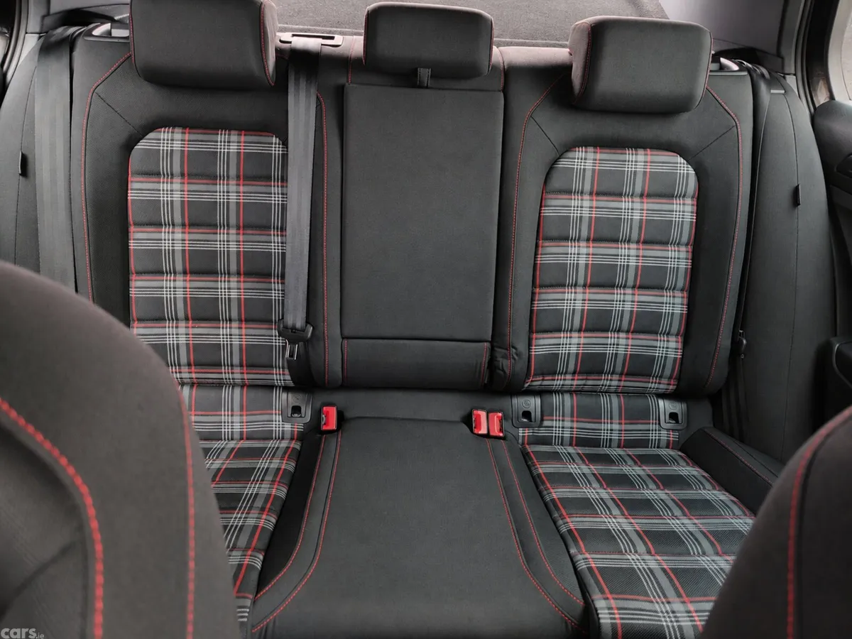 Volkswagen Golf Hatchback, Petrol, 2013, Black