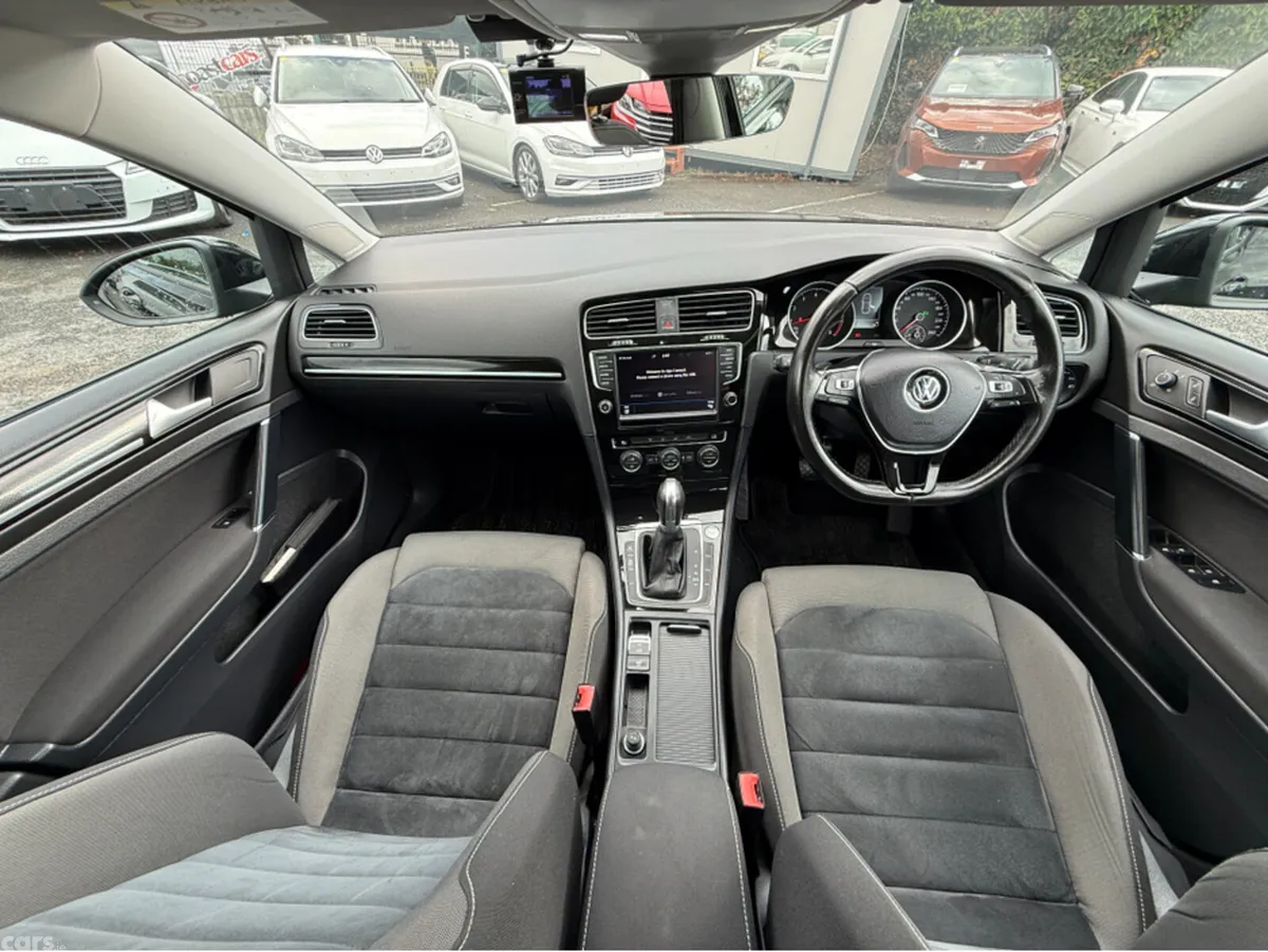 Volkswagen Golf Hatchback, Petrol, 2017, Black
