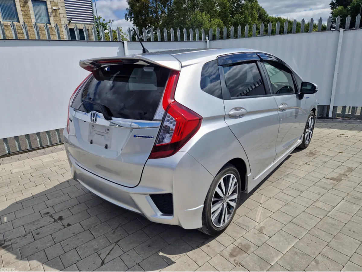 Honda Fit Hatchback, Petrol Hybrid, 2014, Silver