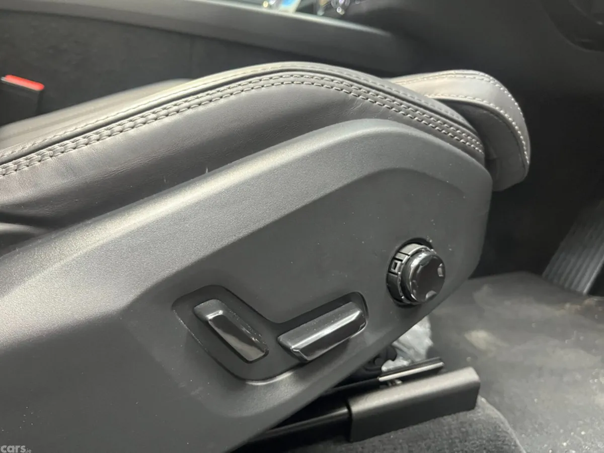 Volvo XC60 SUV, Petrol Plug-in Hybrid, 2024, Red