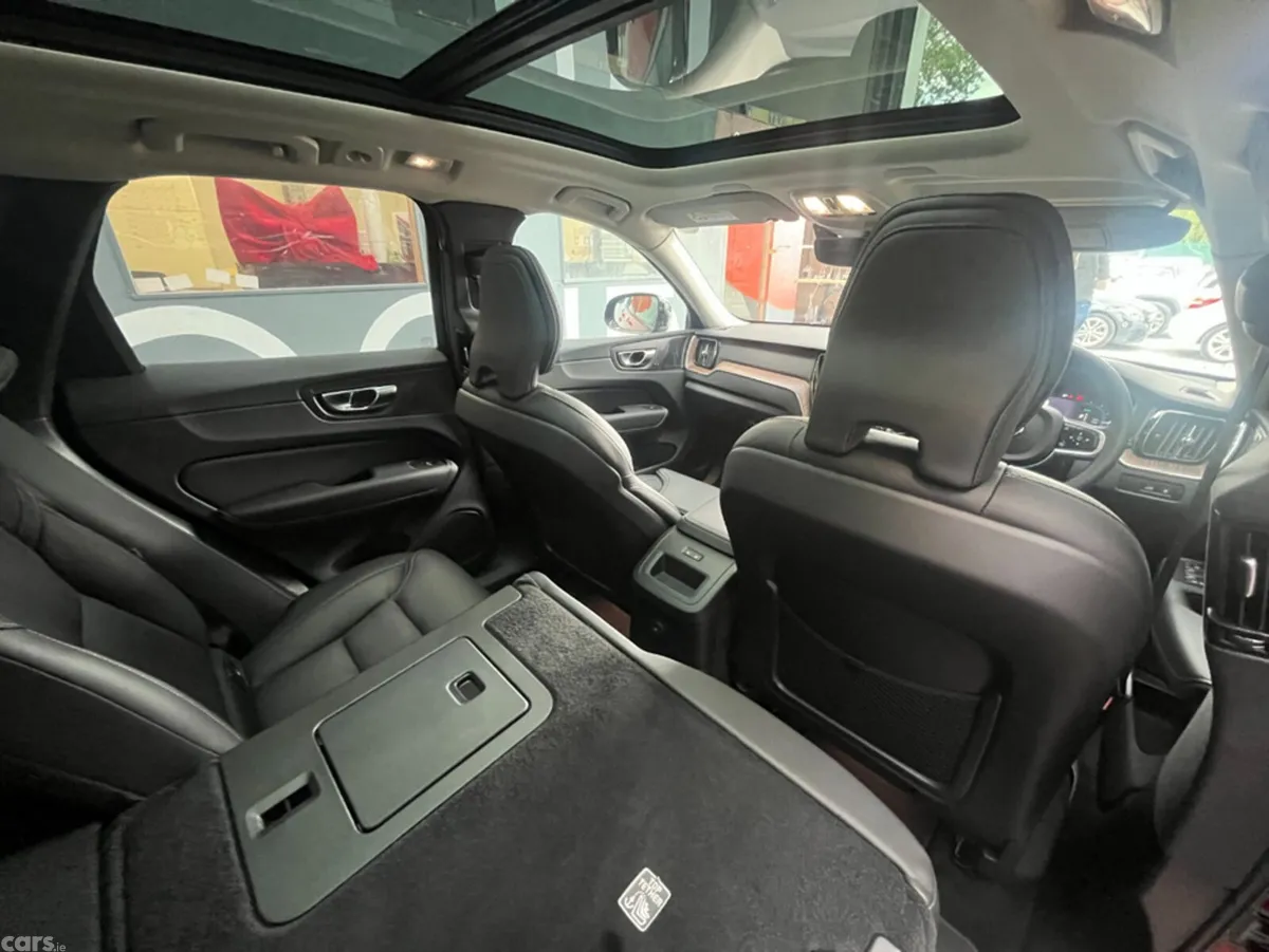 Volvo XC60 SUV, Petrol Plug-in Hybrid, 2024, Red