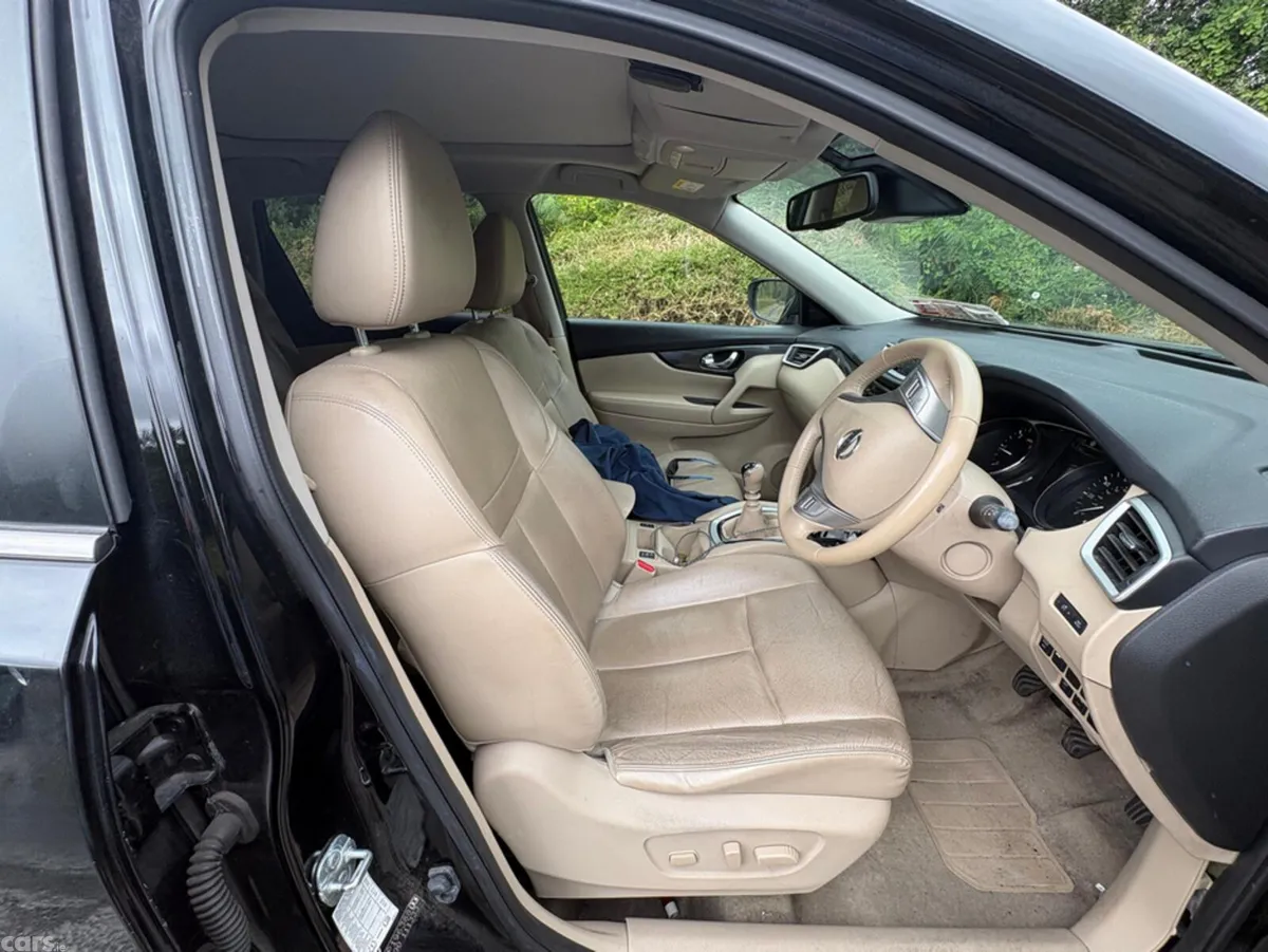 Nissan X-Trail Estate, Diesel, 2016, Black