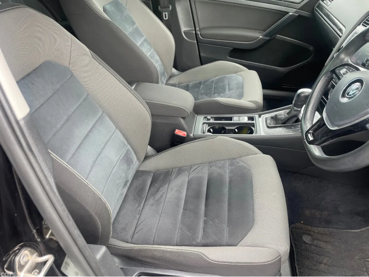 Volkswagen Golf Hatchback, Petrol, 2016, Black