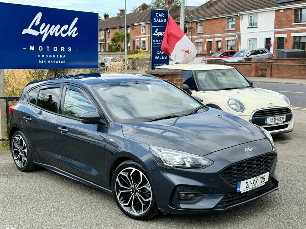 Ford Focus Hatchback, Diesel, 2021, Blue
