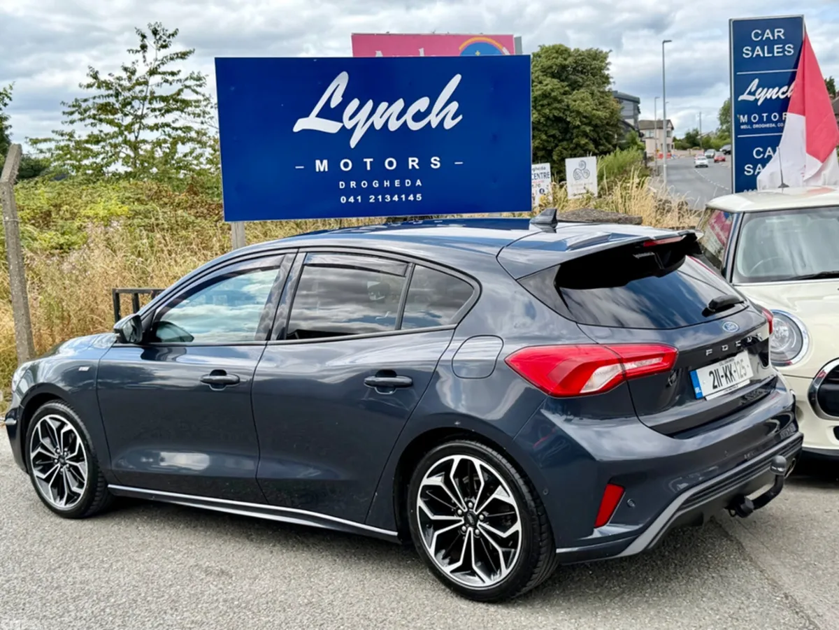 Ford Focus Hatchback, Diesel, 2021, Blue