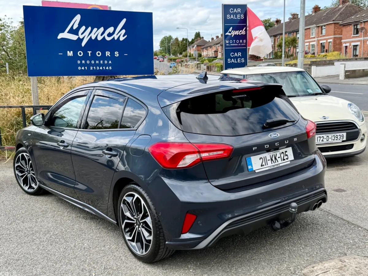 Ford Focus Hatchback, Diesel, 2021, Blue
