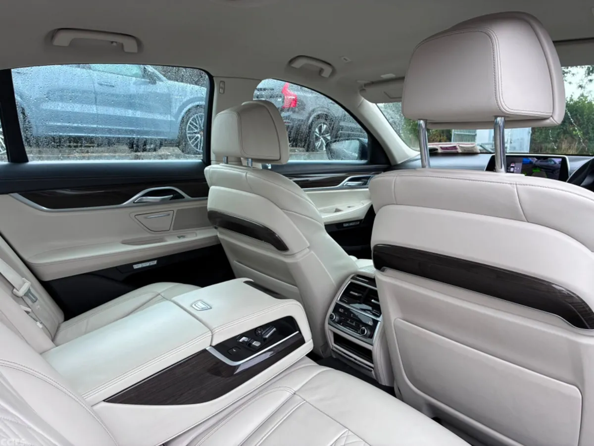 BMW 7-Series Saloon, Diesel, 2017, Blue
