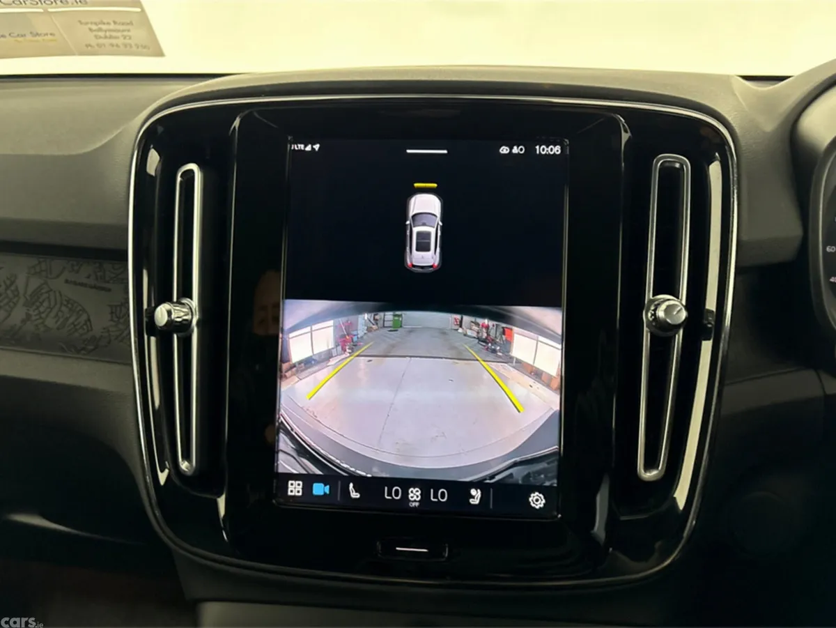 Volvo XC40 Estate, Electric, 2023, Blue
