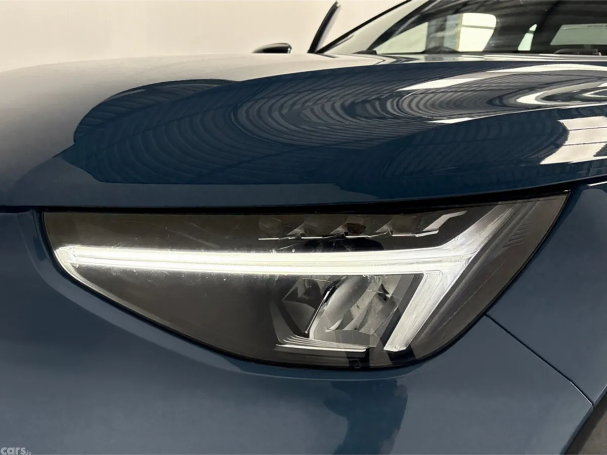 Volvo XC40 Estate, Electric, 2023, Blue