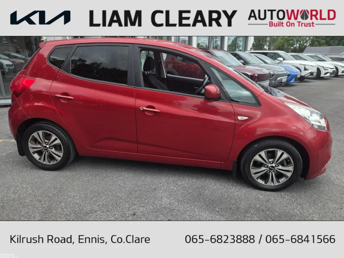 Kia Venga MPV, Diesel, 2016, Red