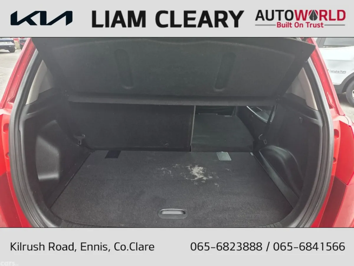 Kia Venga MPV, Diesel, 2016, Red