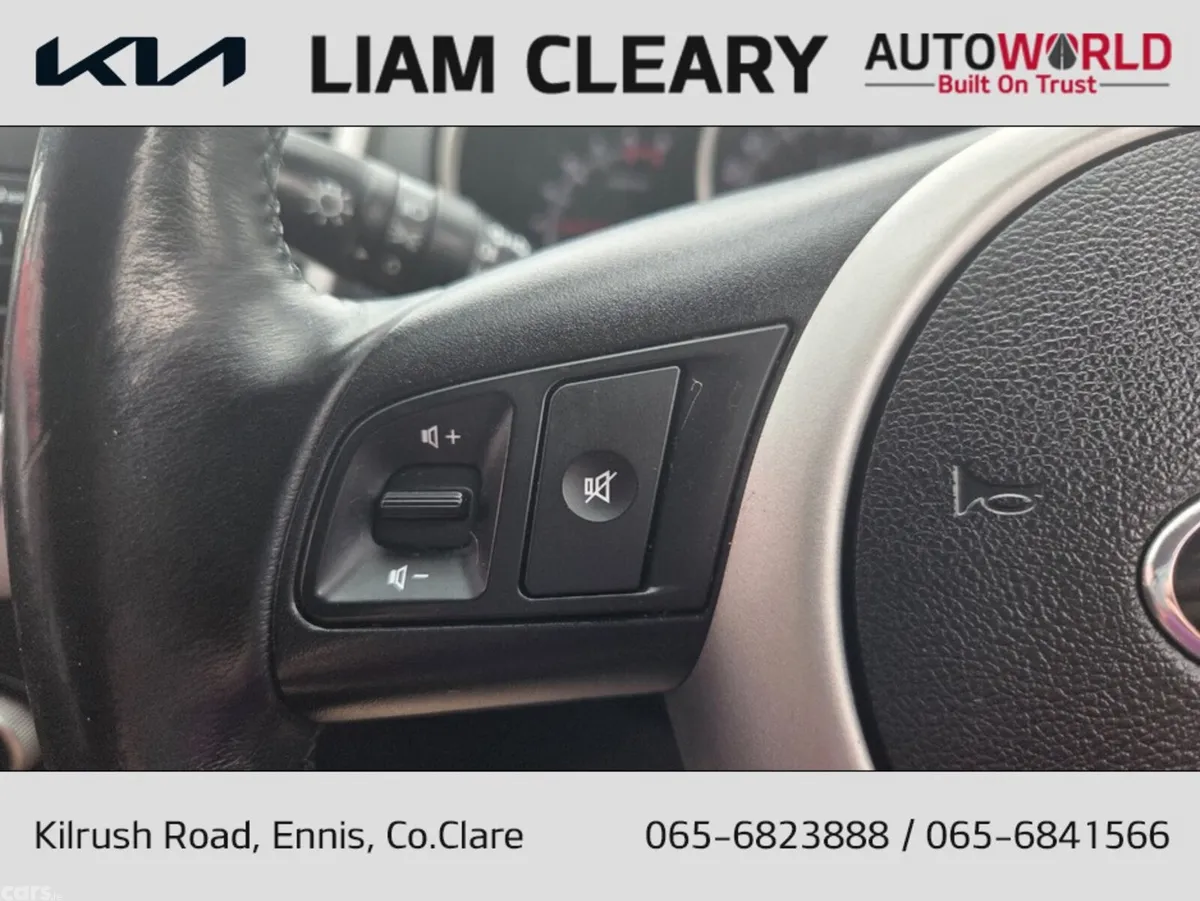 Kia Venga MPV, Diesel, 2016, Red