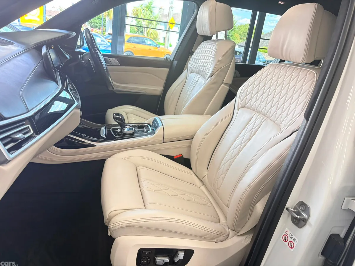 BMW X7 Estate/Jeep, Diesel, 2019, White