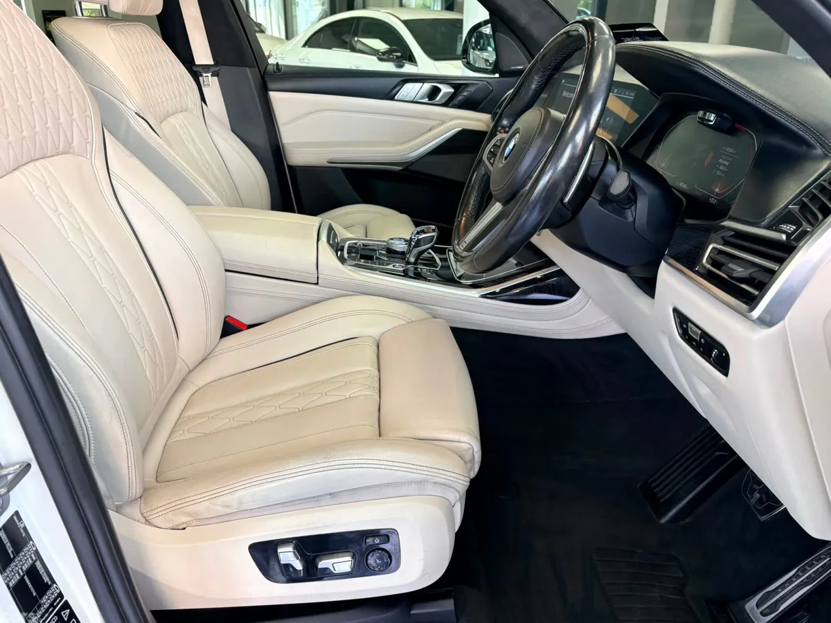BMW X7 Estate/Jeep, Diesel, 2019, White