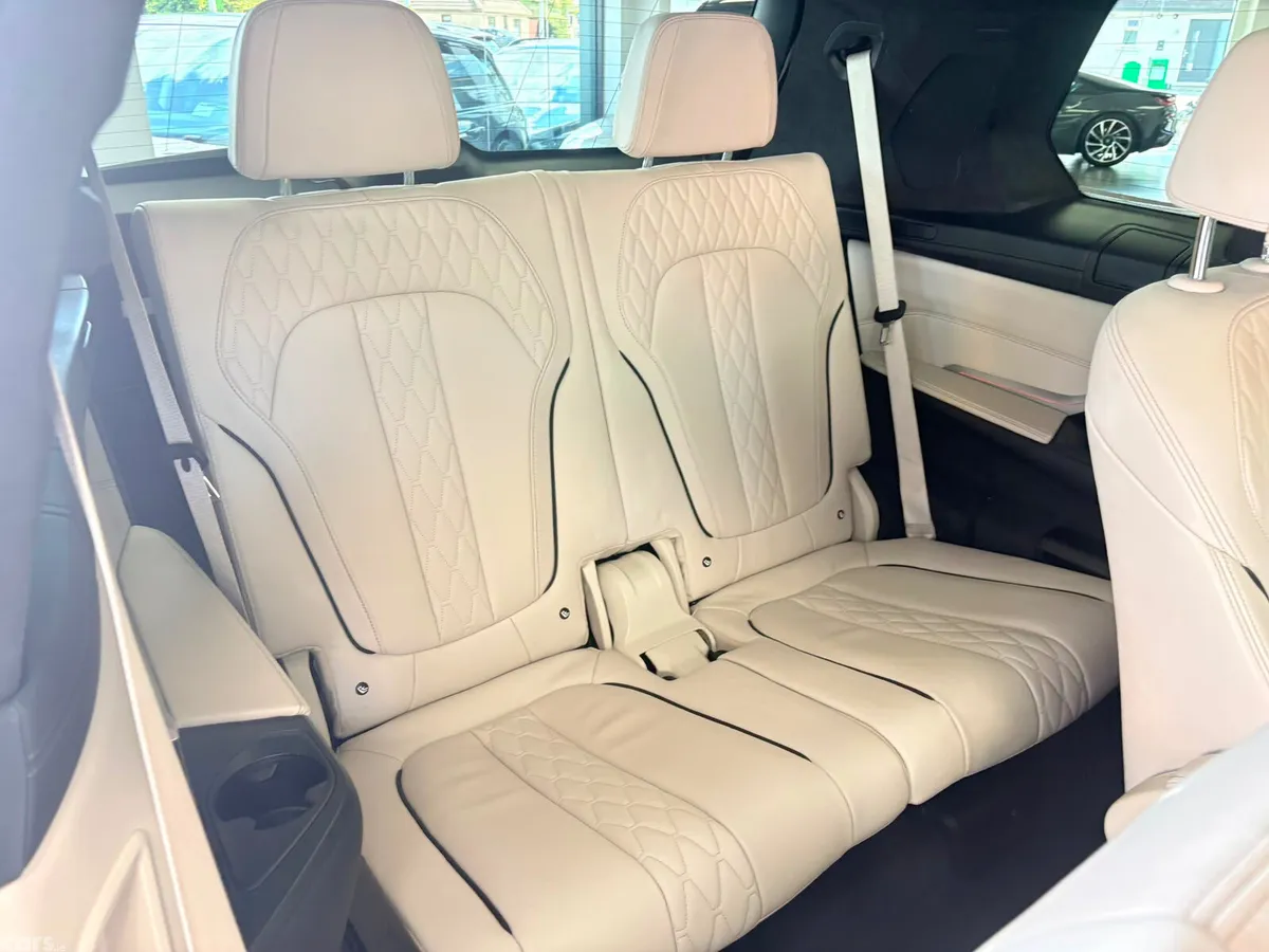 BMW X7 Estate/Jeep, Diesel, 2019, White