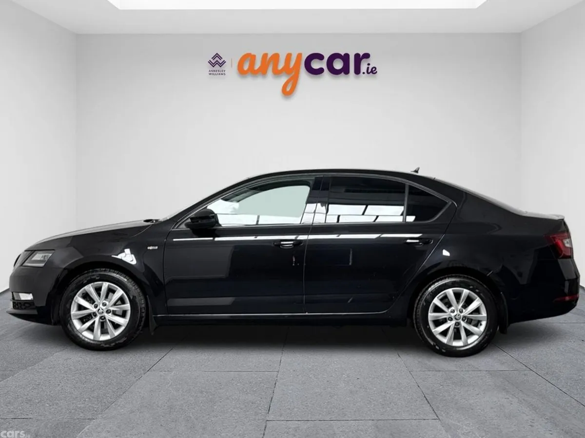 Skoda Octavia Saloon, Petrol, 2020, Black