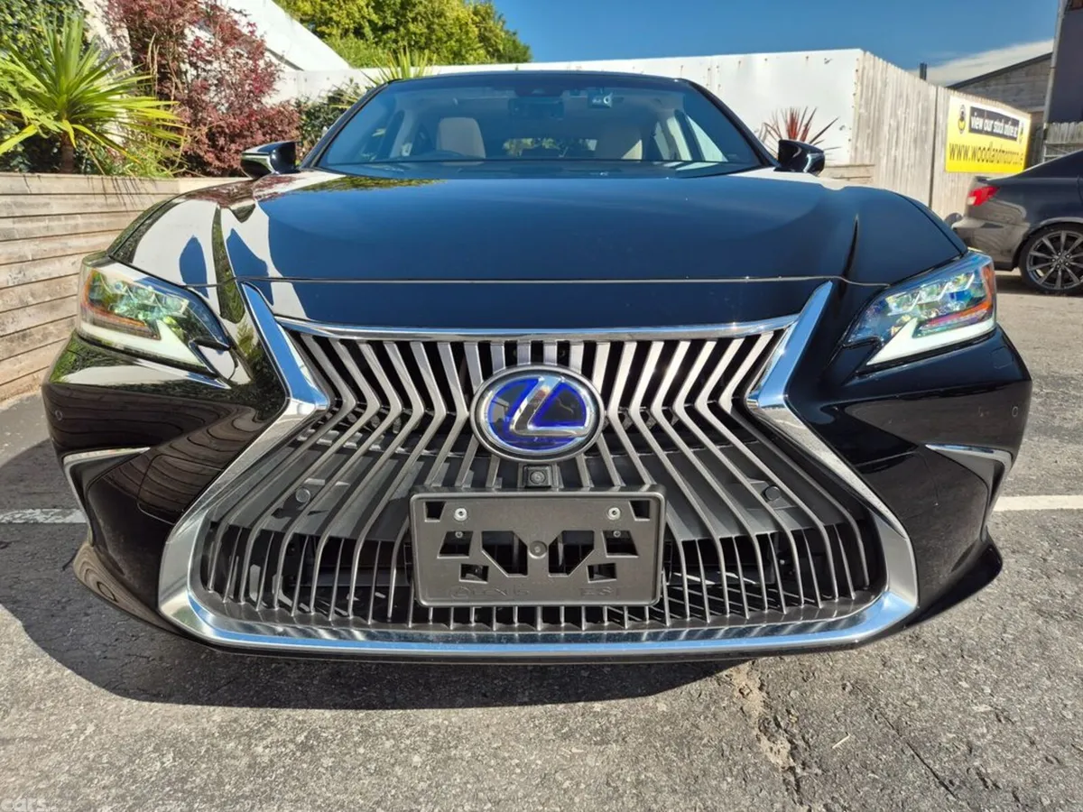 Lexus ES Saloon, Petrol Hybrid, 2021, Black