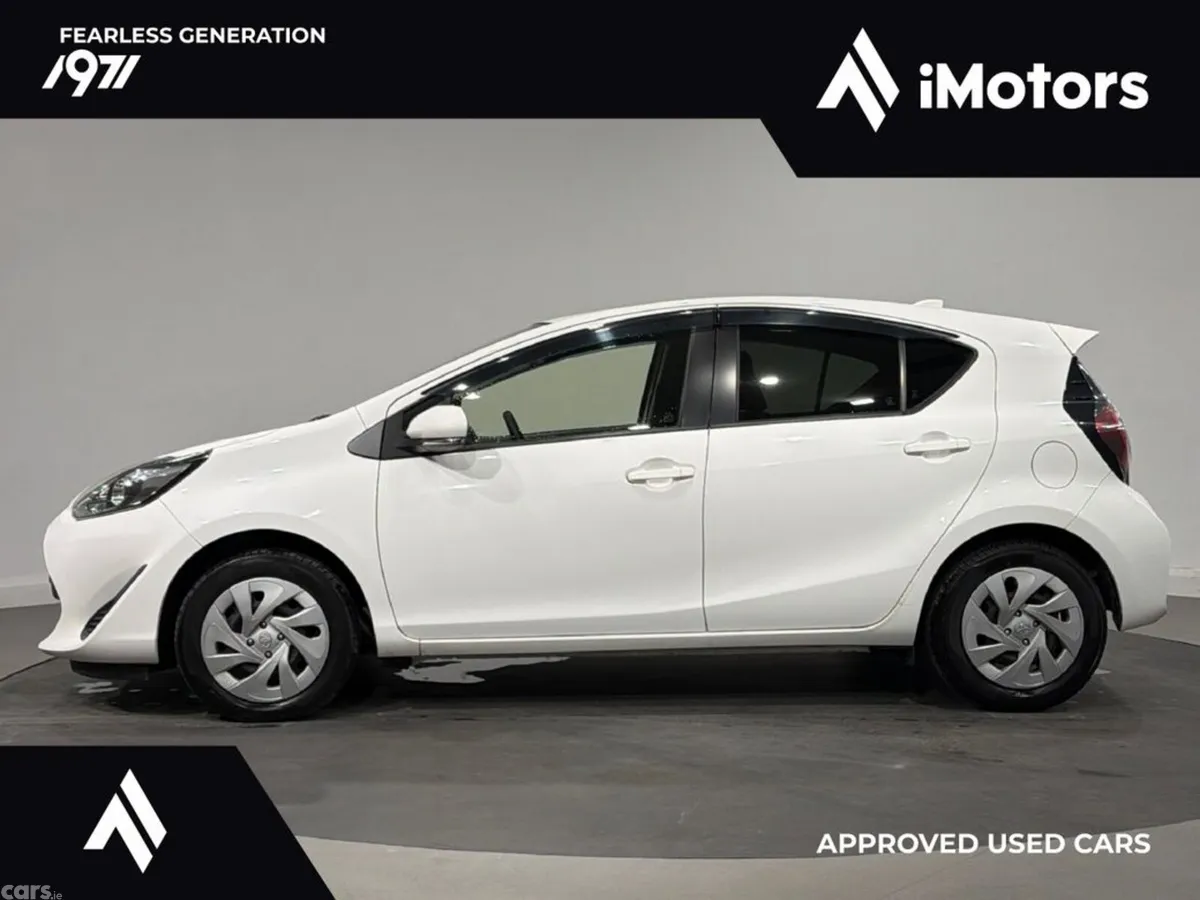 Toyota Aqua Hatchback, Petrol Hybrid, 2021, White