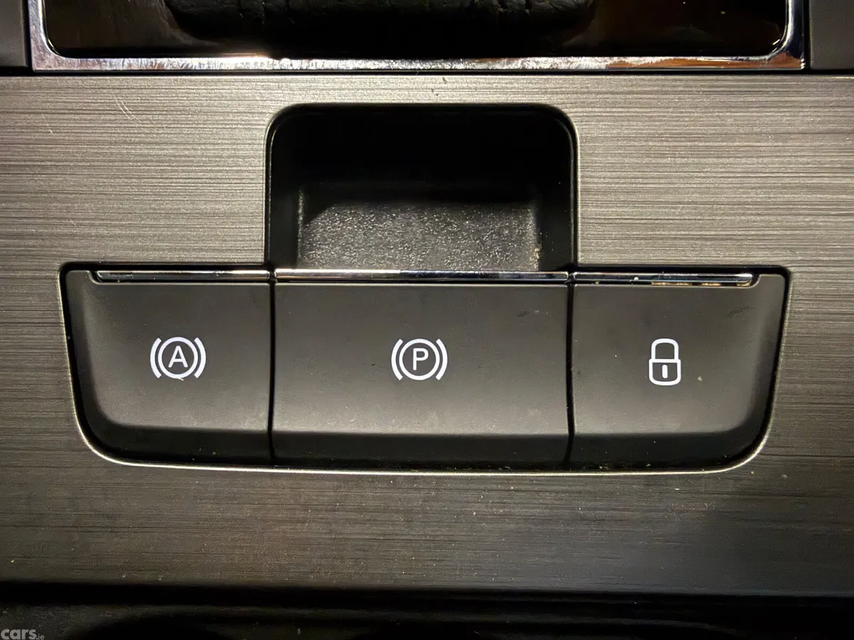 Skoda Superb Estate, Petrol Plug-in Hybrid, 2023, Grey