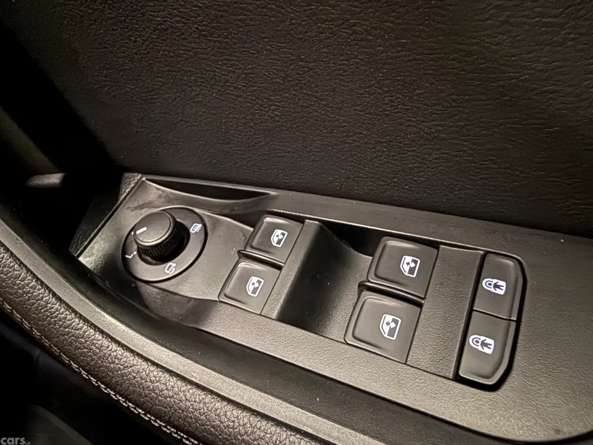 Skoda Superb Estate, Petrol Plug-in Hybrid, 2023, Grey