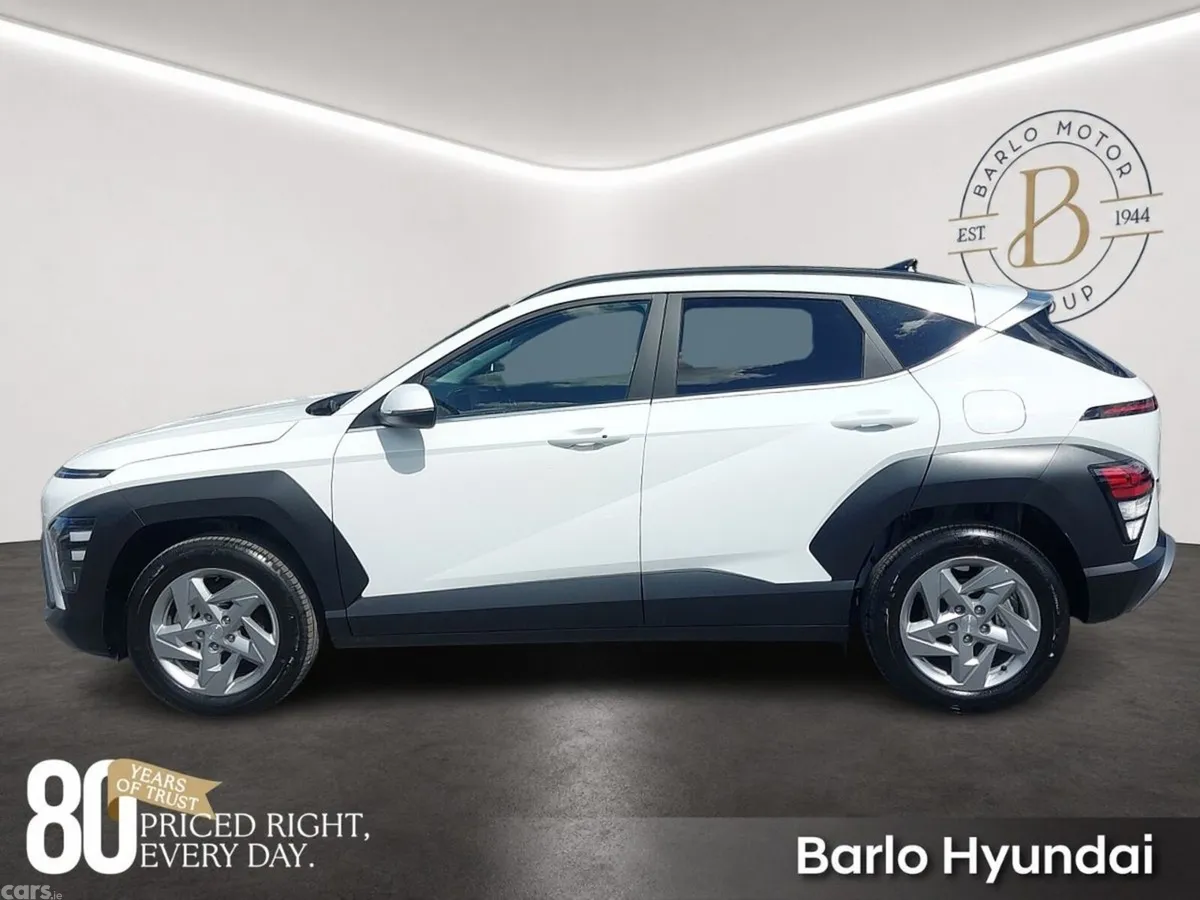 Hyundai KONA MPV, Petrol, 2026, White