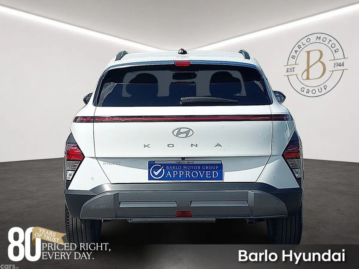 Hyundai KONA MPV, Petrol, 2026, White