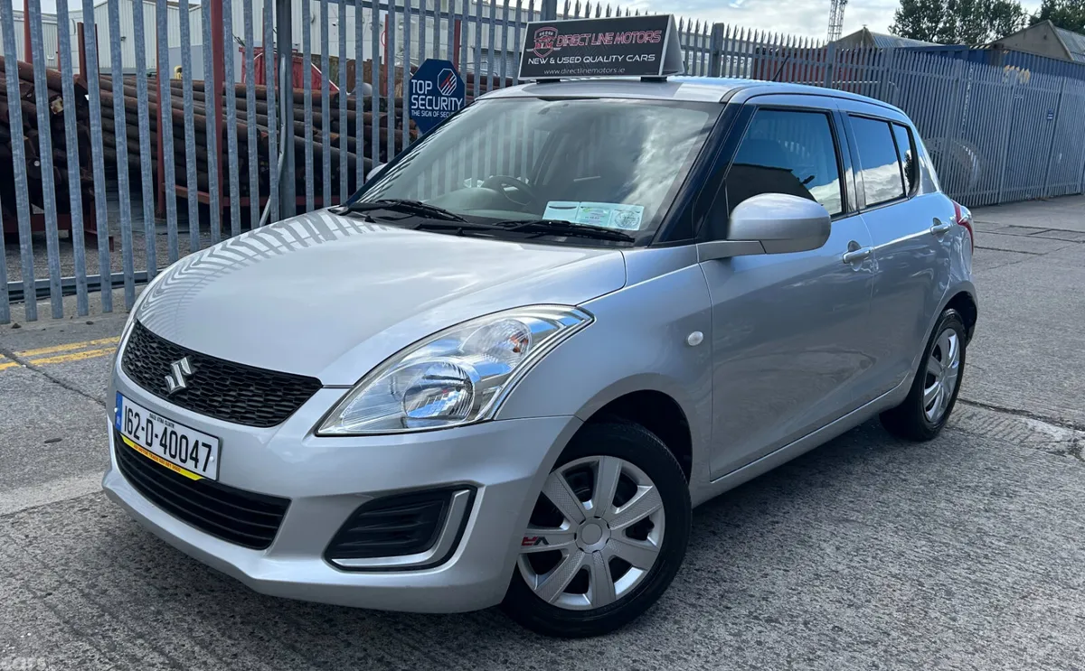 Suzuki Swift Hatchback, Petrol, 2016, Silver