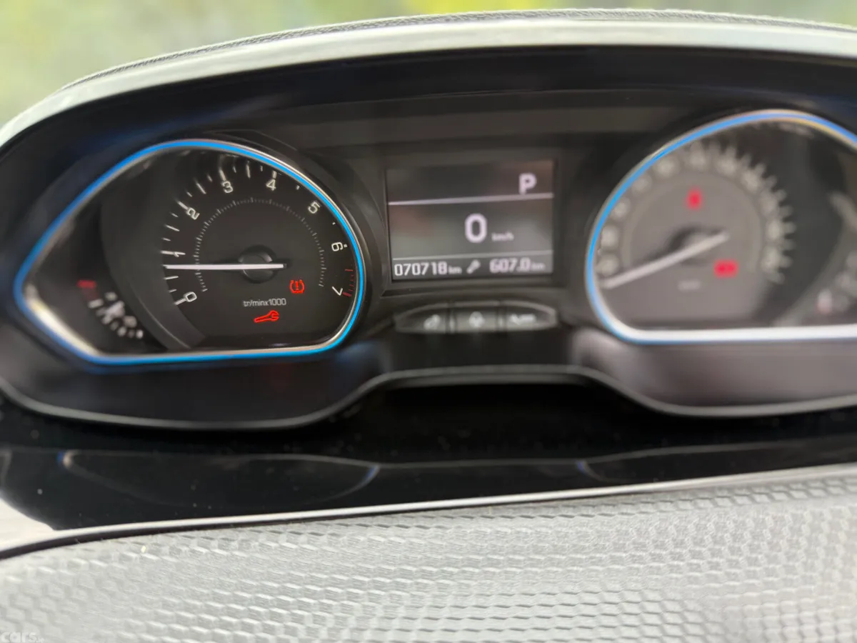 Peugeot 2008 SUV, Petrol, 2018, White