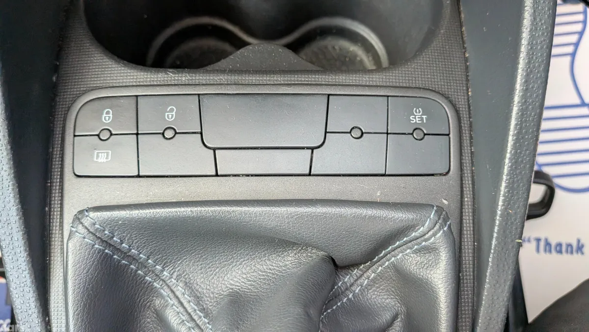 SEAT Ibiza Hatchback, Petrol, 2015, Blue
