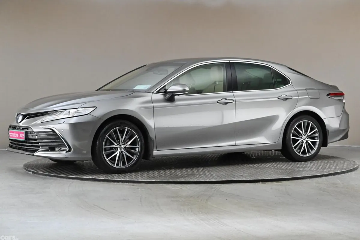 Toyota Camry Saloon, Petrol Hybrid, 2022, Grey