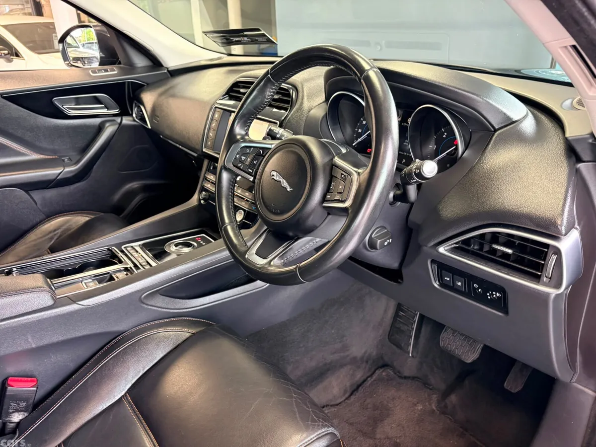 Jaguar F-Pace SUV, Diesel, 2018, Black