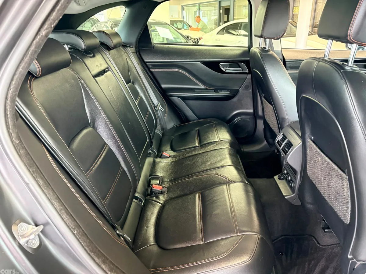 Jaguar F-Pace SUV, Diesel, 2018, Black
