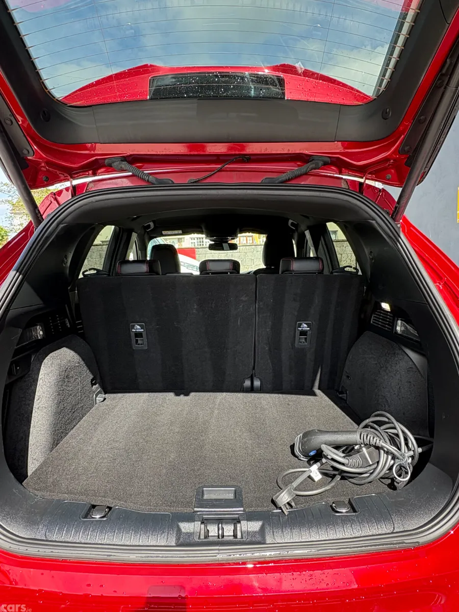 Ford Kuga SUV, Petrol Hybrid, 2023, Red