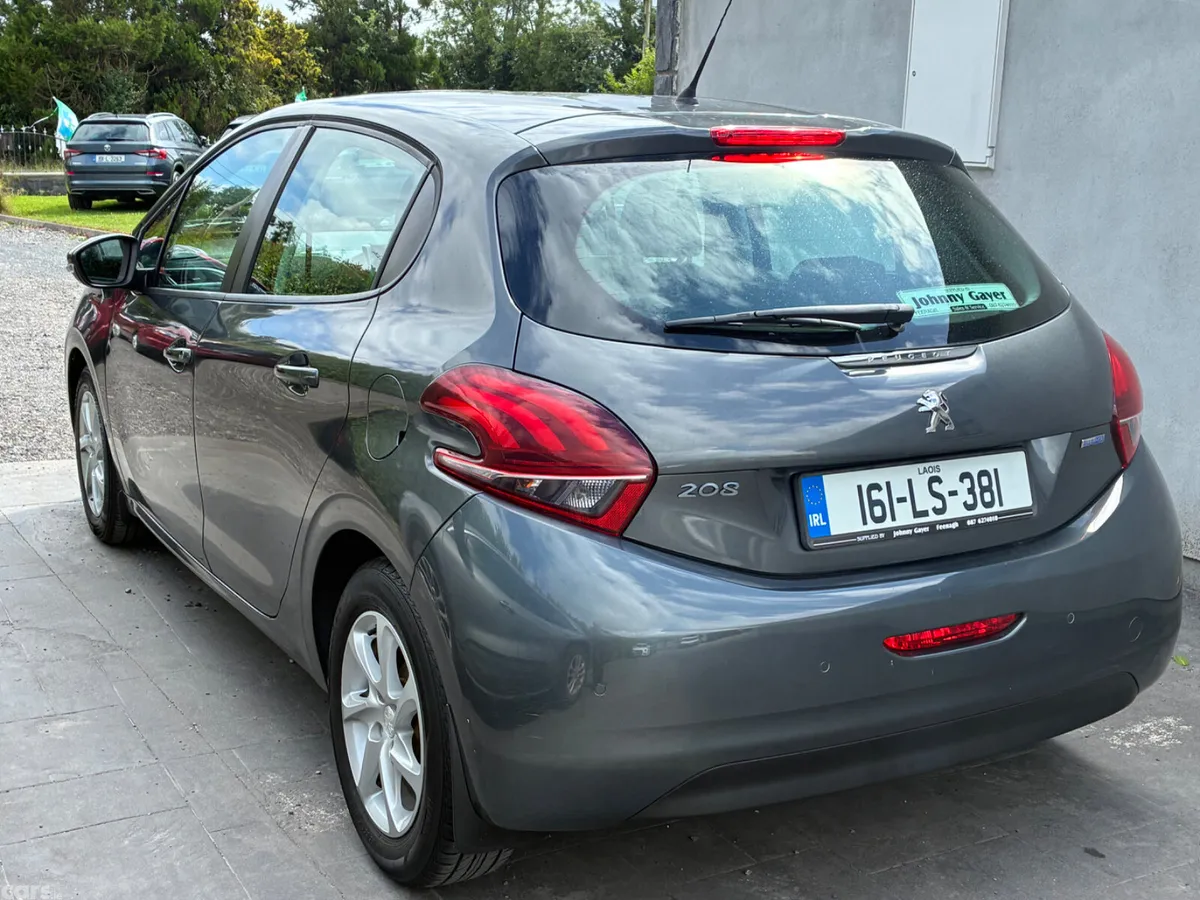 Peugeot 208 Hatchback, Diesel, 2016, Grey