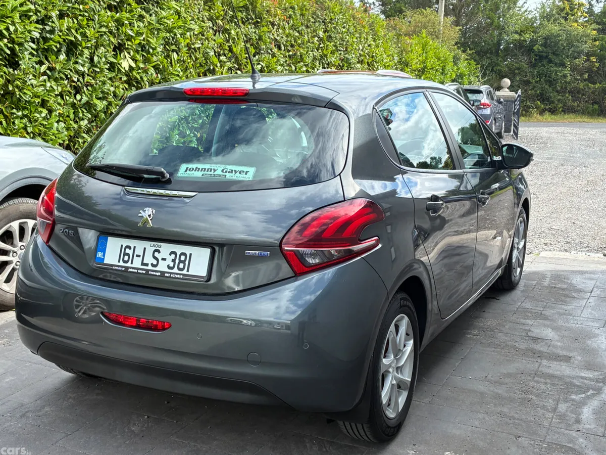 Peugeot 208 Hatchback, Diesel, 2016, Grey