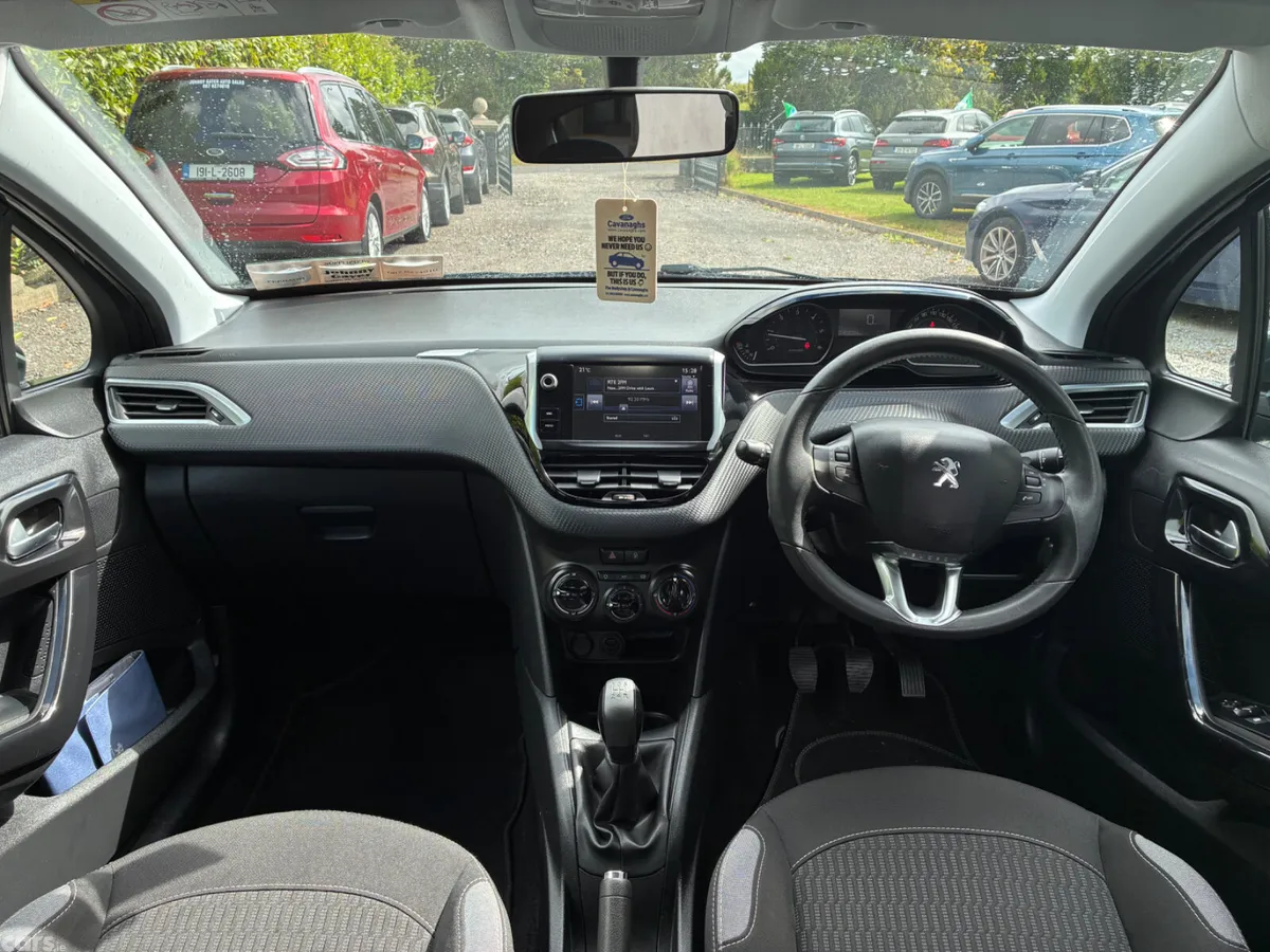 Peugeot 208 Hatchback, Diesel, 2016, Grey