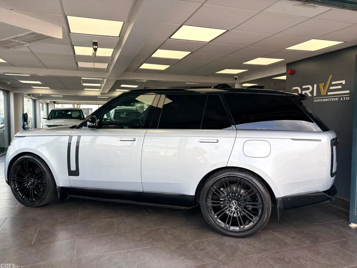 Land Rover Range Rover SUV, Petrol Plug-in Hybrid, 2025, Grey