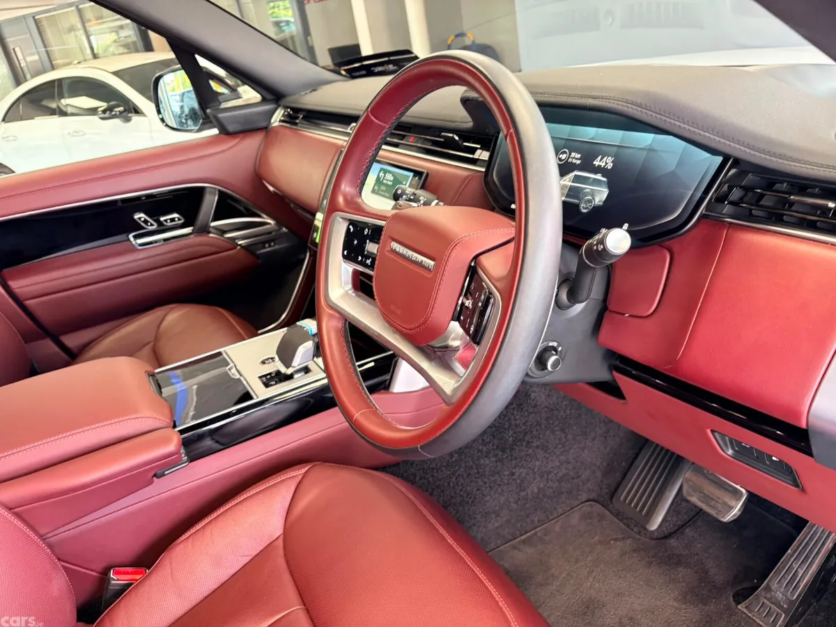 Land Rover Range Rover SUV, Petrol Plug-in Hybrid, 2025, Grey