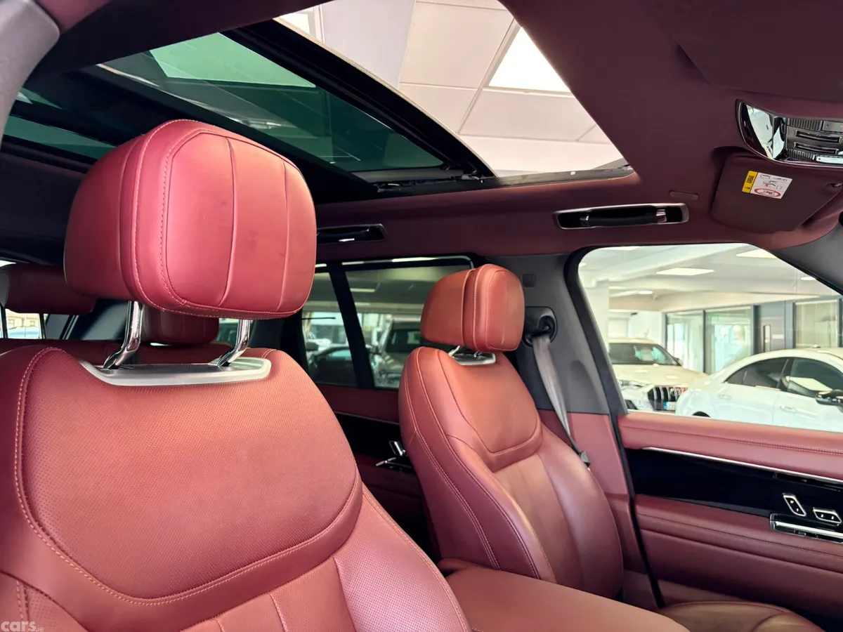 Land Rover Range Rover SUV, Petrol Plug-in Hybrid, 2025, Grey