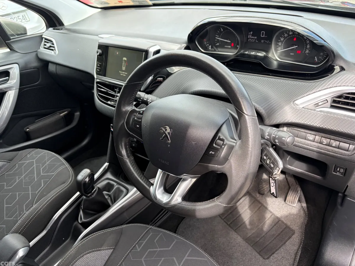 Peugeot 2008 SUV, Diesel, 2016, Grey