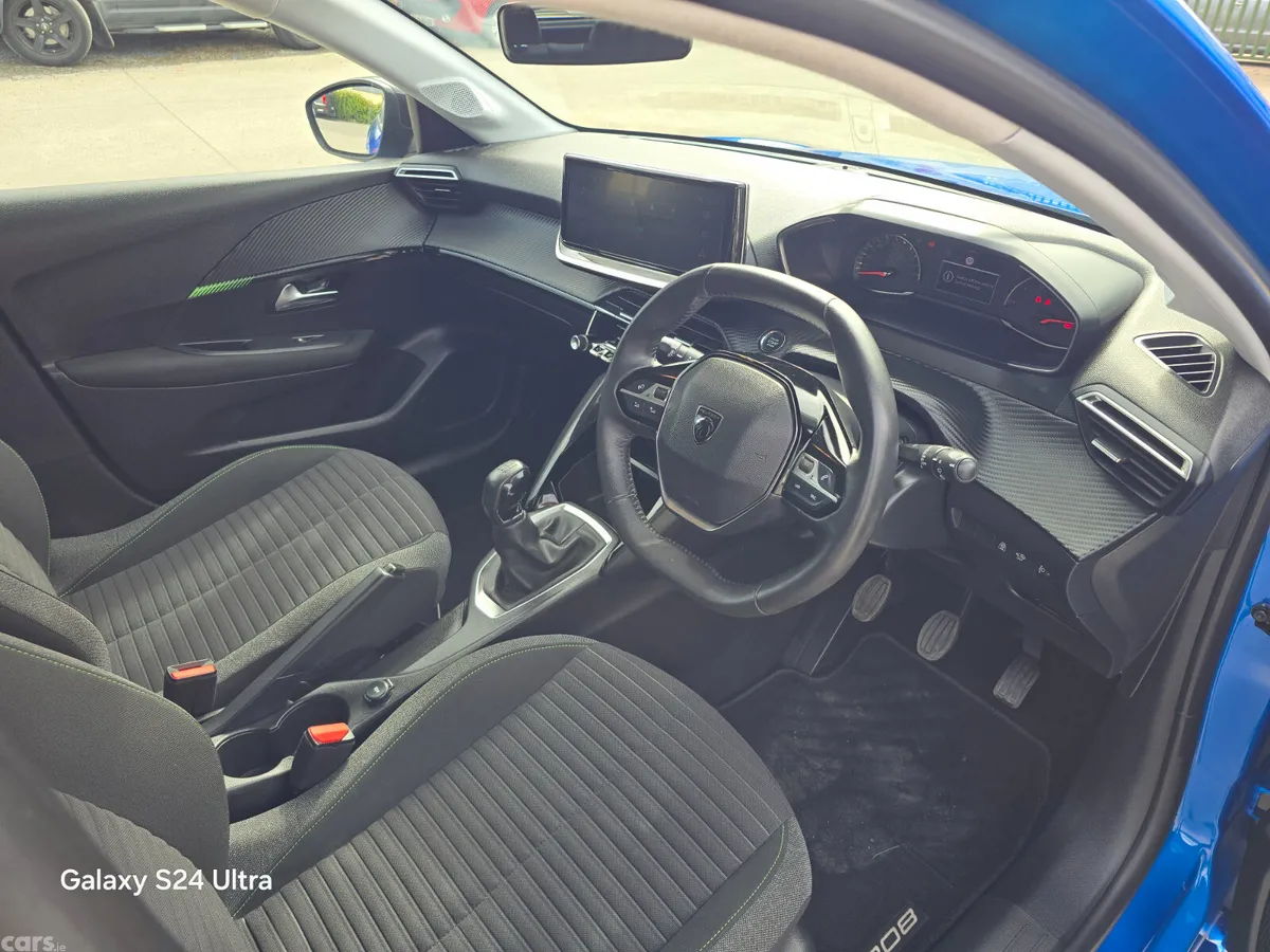 Peugeot 208 Hatchback, Petrol, 2025, Blue