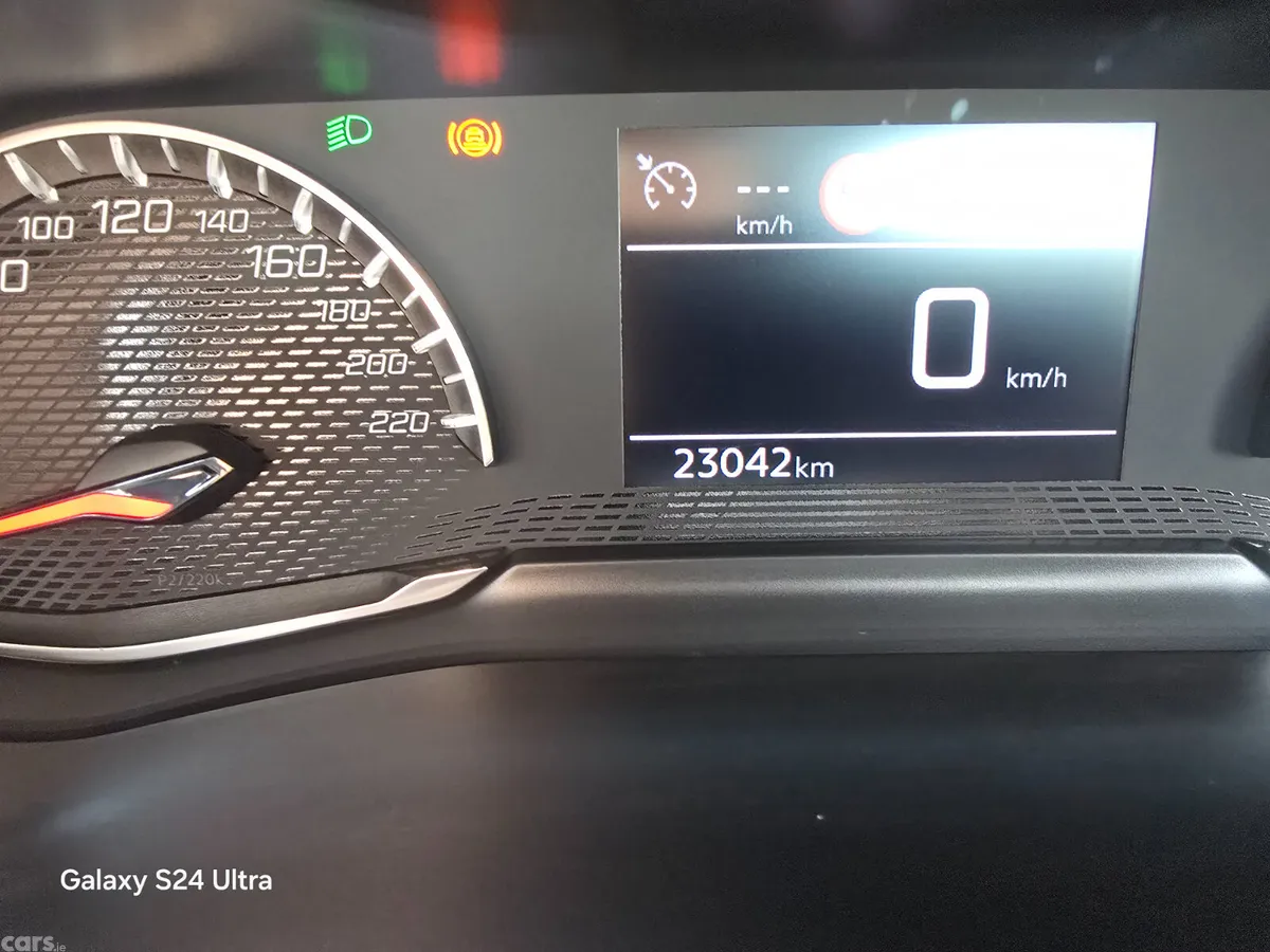 Peugeot 208 Hatchback, Petrol, 2025, Blue