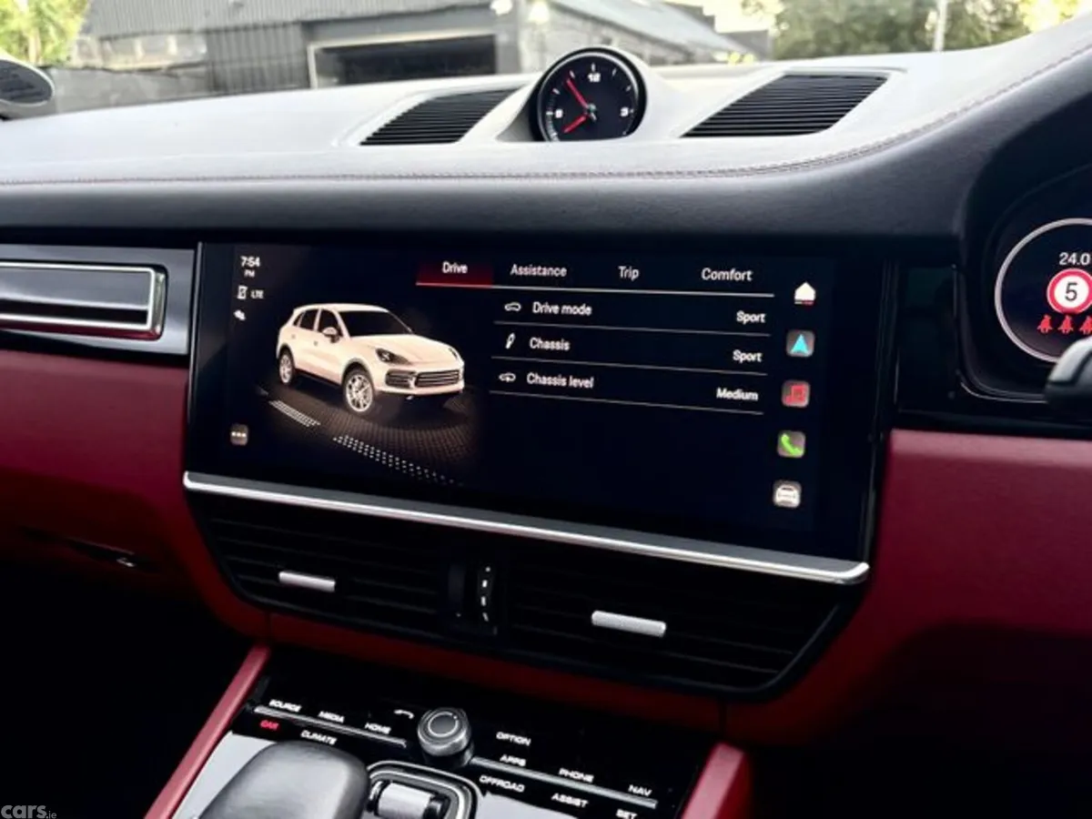 Porsche Cayenne Estate, Petrol Plug-in Hybrid, 2023, Black
