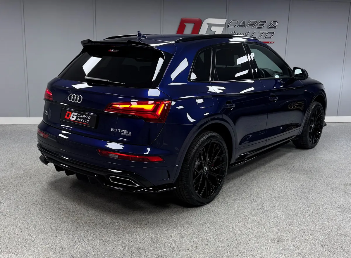 Audi Q5 SUV, Petrol Hybrid, 2023, Blue