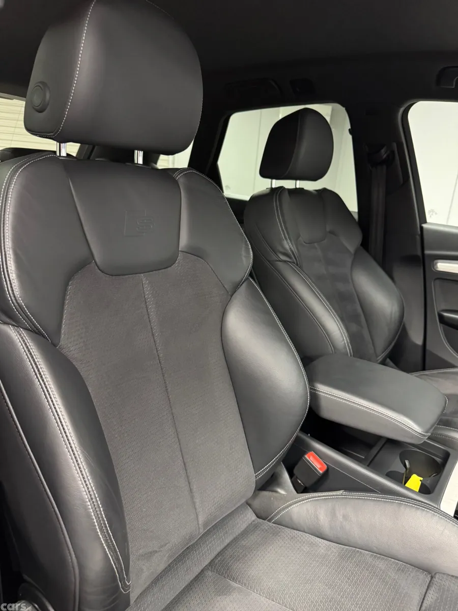Audi Q5 SUV, Petrol Hybrid, 2023, Blue