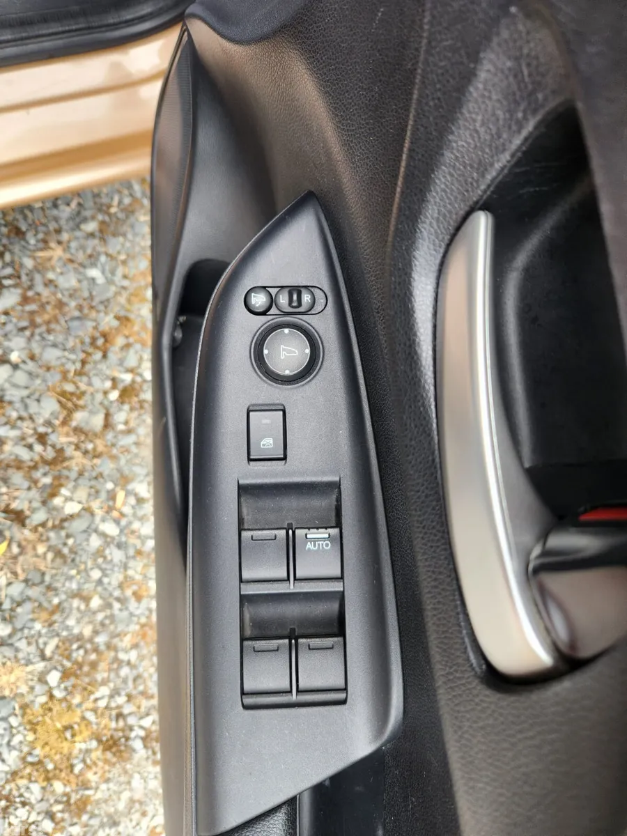Honda Fit Hatchback, Petrol Hybrid, 2014, Gold